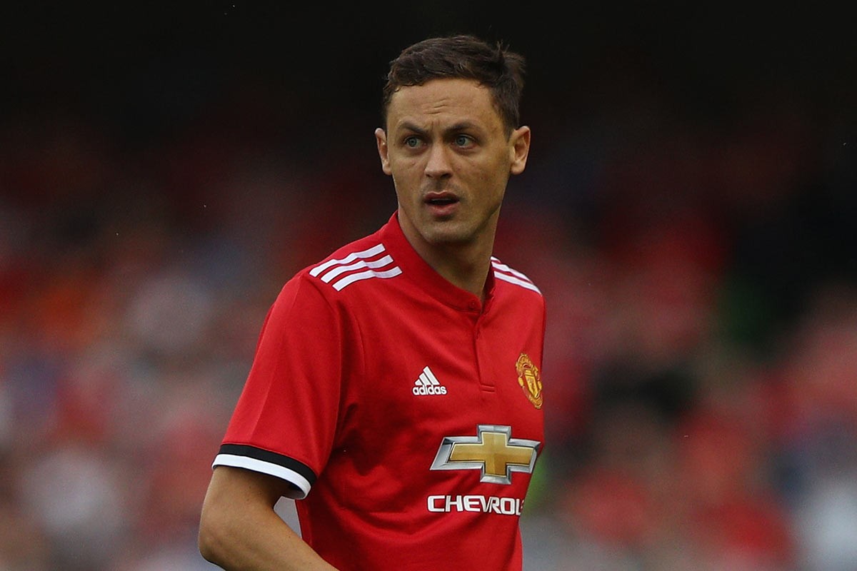 追求战略自 追求战略自